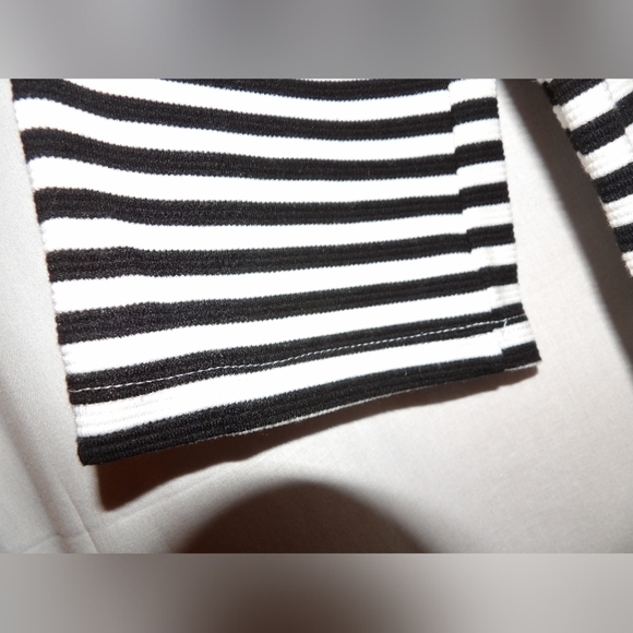 Karen kane striped medium long sleeve top - Picture 9 of 12